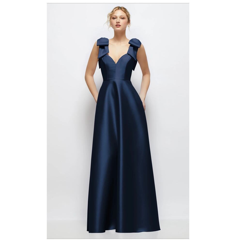 NEW Alfred Sung Bow Detail Ball Gown Size 2